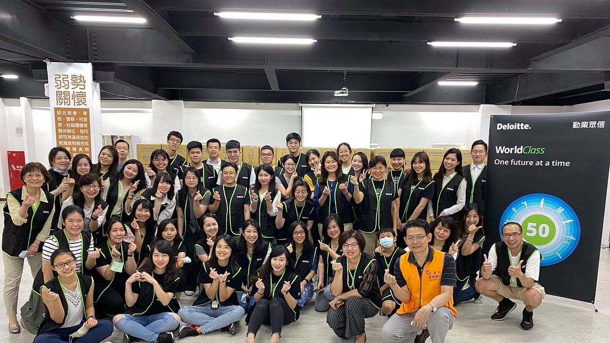 勤業眾信參與安得烈慈善協會推動之「食物銀行計畫」,為400個資源相對缺乏的家庭與孩童,提供日常生活所需食糧,免於飢餓。(勤業眾信提供) 勤業眾信參與安得烈慈善協會推動之「食物銀行計畫」,為400個資源相對缺乏的家庭與孩童,提供日常生活所需食糧,免於飢餓。(勤業眾信提供)