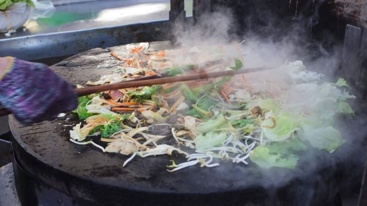 去台中別只逛逢甲夜市,以下這些新興夜市讓你有得吃又有得玩!(圖/洪鼎牛蒙古烤肉粉專) 去台中別只逛逢甲夜市,以下這些新興夜市讓你有得吃又有得玩!(圖/洪鼎牛蒙古烤肉粉專)