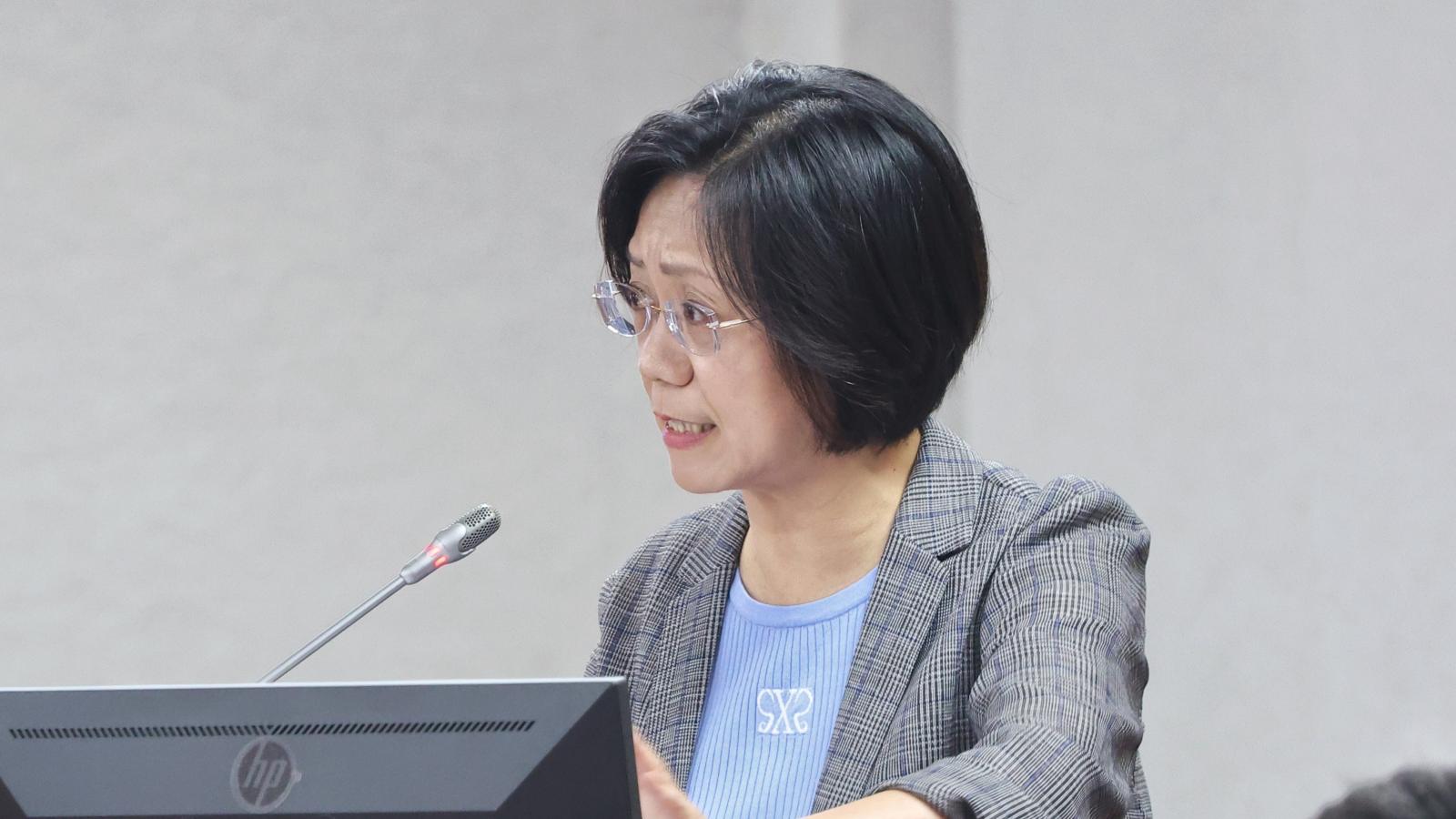 人物》連國民黨也怕翁曉玲!負評比鄭麗文高 為何藍營壓不住「驚世立委」?