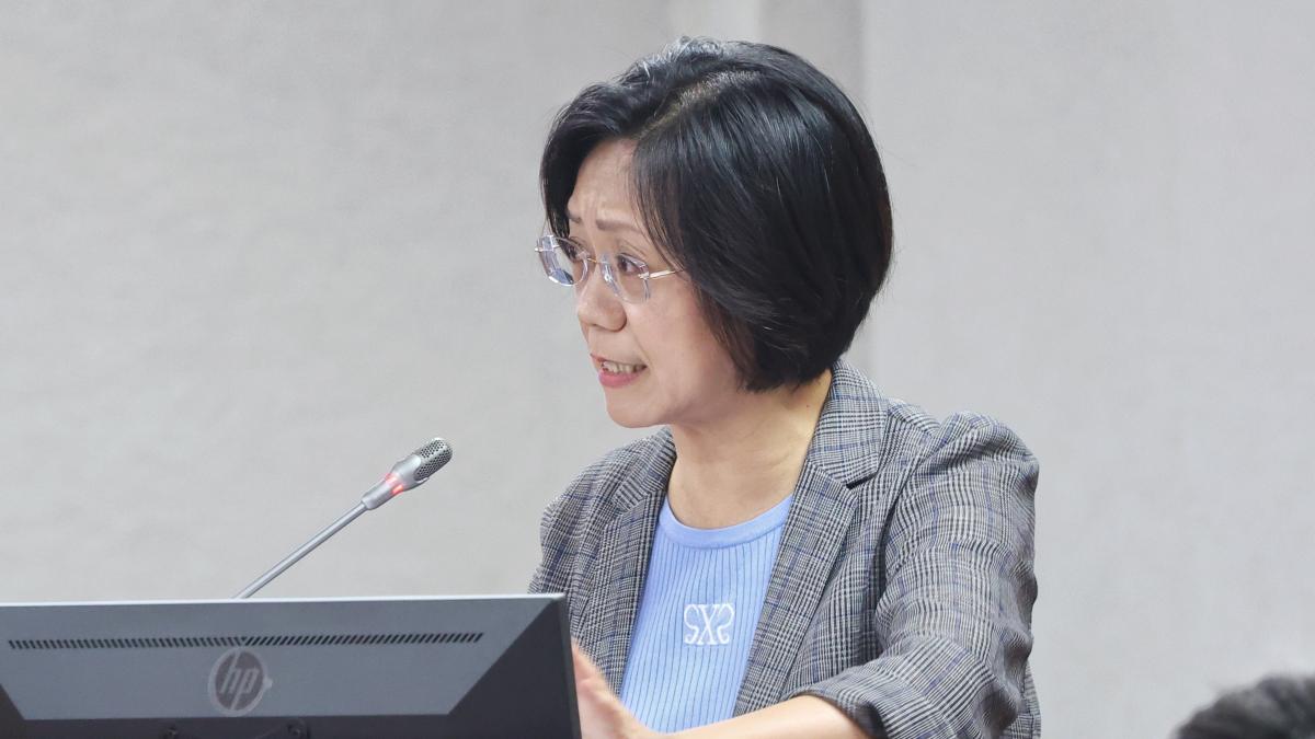 控考試院、銓敘部「扣2年退休金差額不還」 翁曉玲嗆搞小動作:凍結1500萬預算