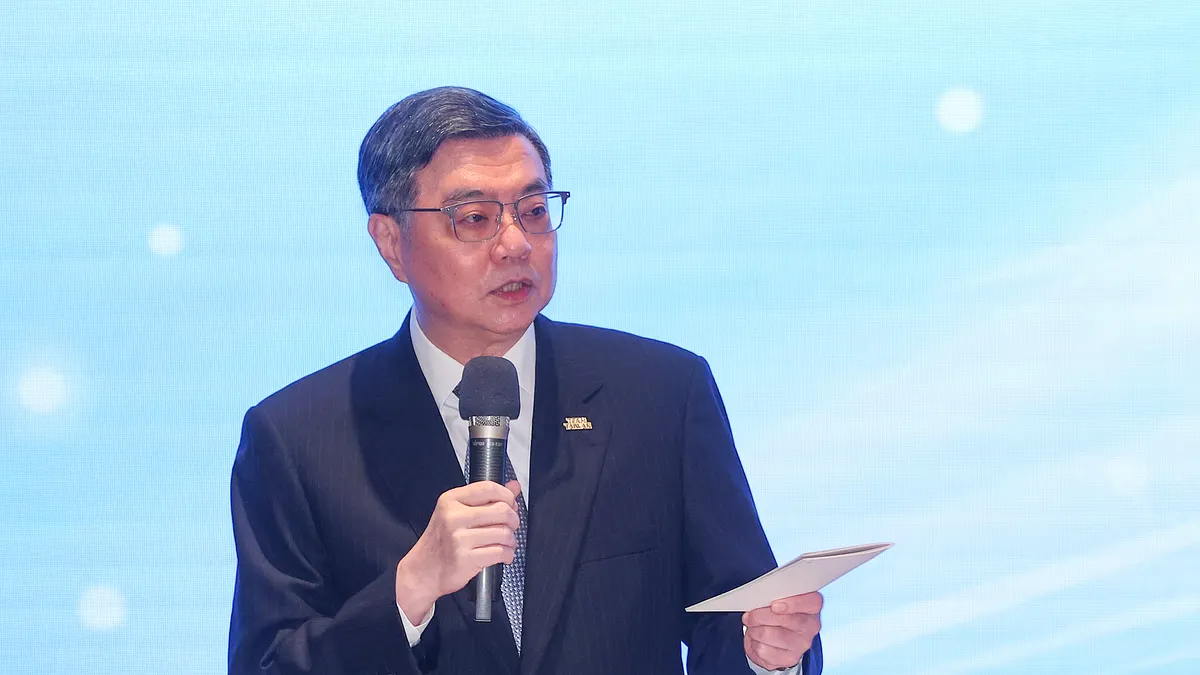 行政院長卓榮泰今(9)日表示,現在立法院最重要的是2件事情,一是明年度中央政府總預算,另外是1.25兆軍購預算案。(顏麟宇攝) 行政院長卓榮泰今(9)日表示,現在立法院最重要的是2件事情,一是明年度中央政府總預算,另外是1.25兆軍購預算案。(顏麟宇攝)