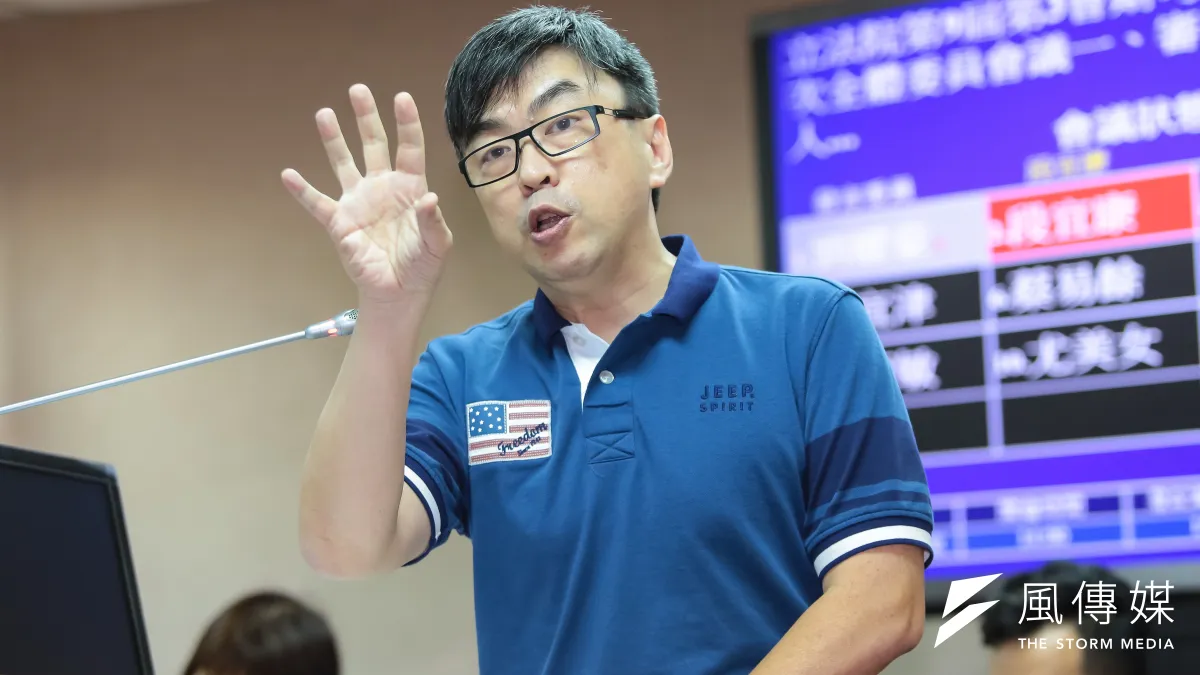 民進黨立委段宜康在臉書發文,且直接點名台北市長柯文哲,狂酸其兩岸政策,並寫:「不想當一家人都不行嗎?」。(資料照,顏麟宇攝)