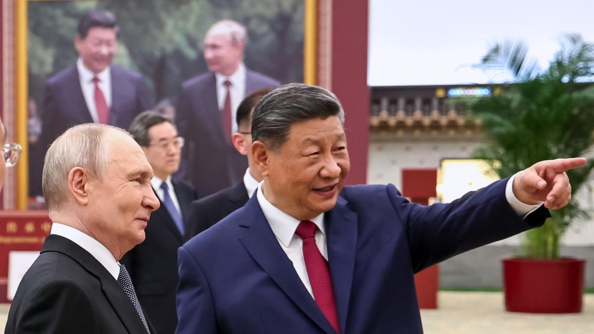 華爾街日報》普京曾是習近平的榜樣,如今卻在夥伴關係中成了「小弟」