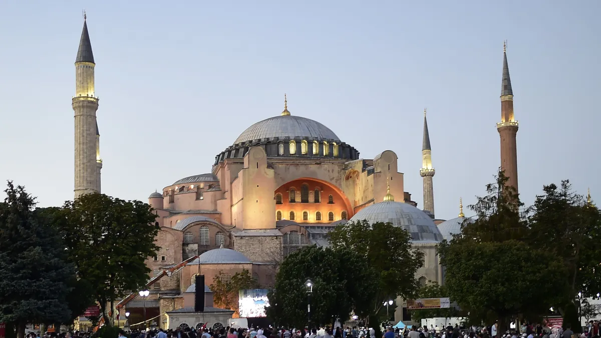 2020年7月24日,土耳其伊斯坦堡的聖索菲亞(Hagia Sophia)正式從博物館轉型為清真寺(AP)