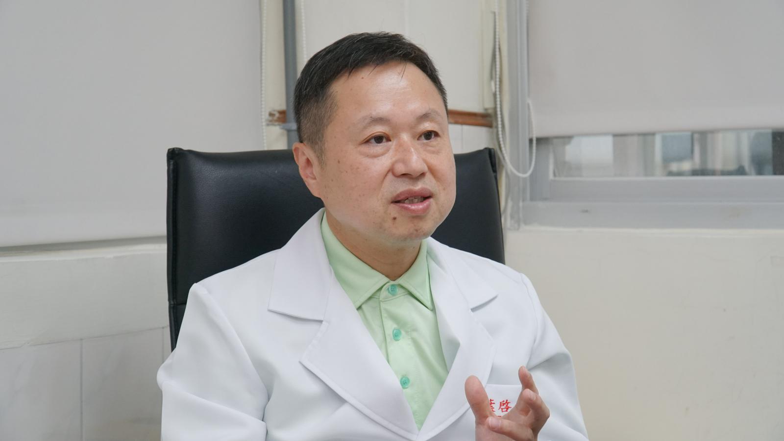 【新新聞】專訪》你得想辦法看出孩子的痛苦 葉啓斌:別把憂鬱的求救誤認成青春期叛逆