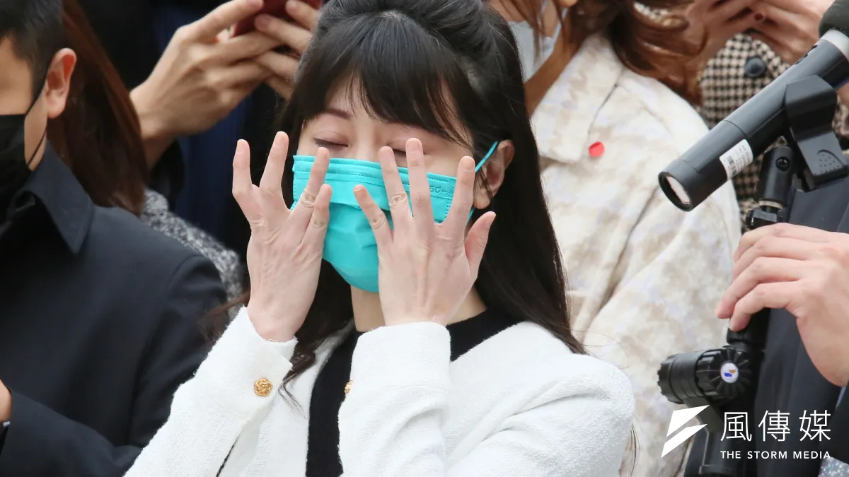 高嘉瑜在記者會承認自己害怕自己有私密影像在對方手上,一時難以果決地報警保護自己。(資料照,柯承惠攝)