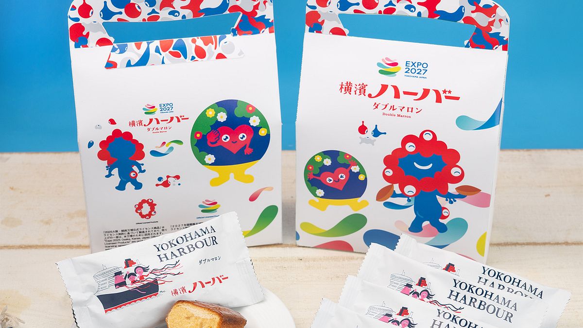 GREEN×EXPO 2027と大阪・関西万博の公式キャラクター「トゥンクトゥンク」と「ミャクミャク」がコラボした「横濱ハーバーダブルマロン」が、開催500日前となる2025年11月4日に発売。人気のコラボグッズ3種も同日に再販される。(写真:EXPO 2027 MLO PR事務局提供) GREEN×EXPO 2027と大阪・関西万博の公式キャラクター「トゥンクトゥンク」と「ミャクミャク」がコラボした「横濱ハーバーダブルマロン」が、開催500日前となる2025年11月4日に発売。人気のコラボグッズ3種も同日に再販される。(写真:EXPO 2027 MLO PR事務局提供)