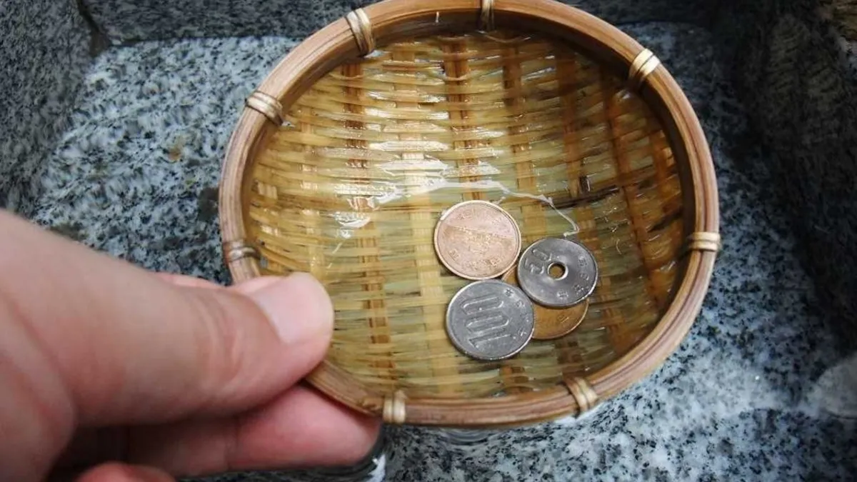 據說把清洗過的錢放在皮夾裡可以讓財源滾滾來!