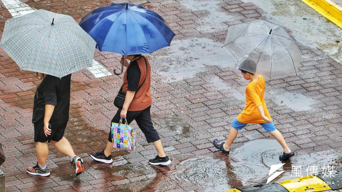 提到台灣的梅雨季,一般會說五、六月,但究竟是五月還是六月、是五月初還是6月底,就說不準。示意圖。(資料照,柯承惠攝)