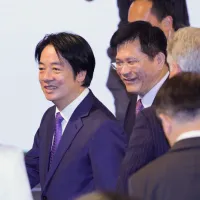 對於宜蘭選情,總統賴清德(左)當面問了外交部長、正國會領導人林佳龍(右)。(中央社) 對於宜蘭選情,總統賴清德(左)當面問了外交部長、正國會領導人林佳龍(右)。(中央社)