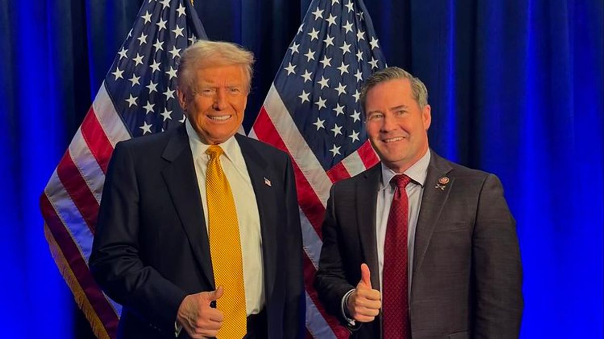 川普與準白宮國安顧問瓦爾茲。(翻攝瓦爾茲IG) 川普與準白宮國安顧問瓦爾茲。(翻攝瓦爾茲IG)