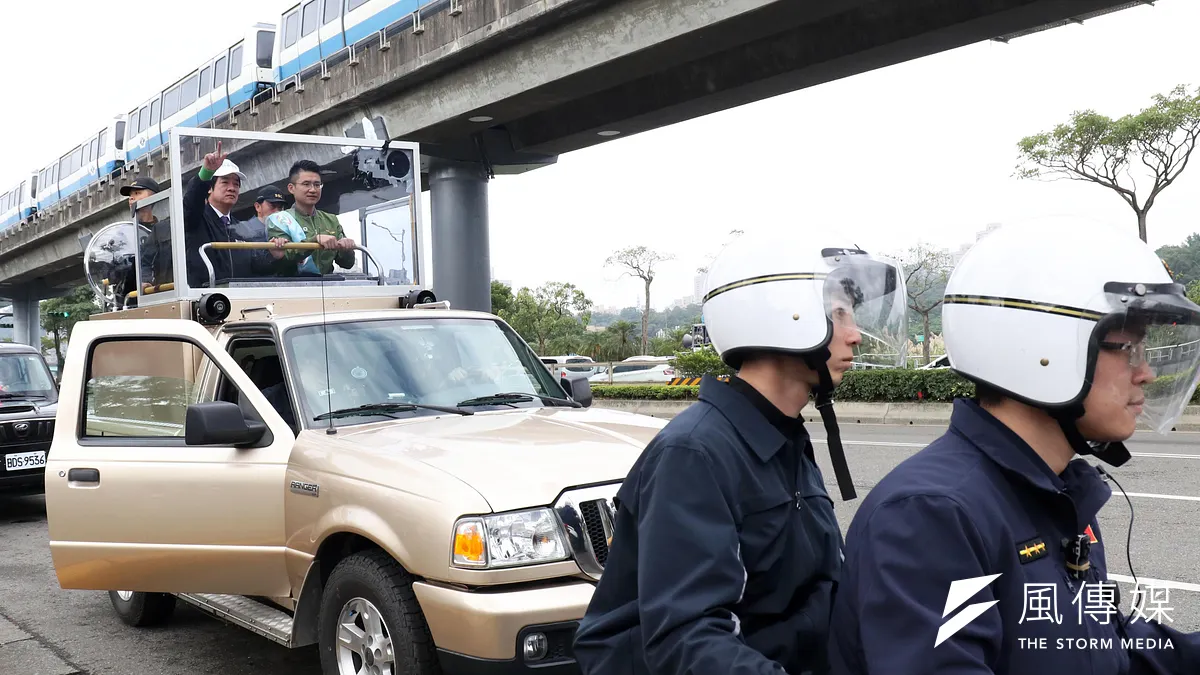 2004年的319槍擊案之後,掃街車隊的維安條件不斷修正、精進。(蘇仲泓攝) 2004年的319槍擊案之後,掃街車隊的維安條件不斷修正、精進。(蘇仲泓攝)