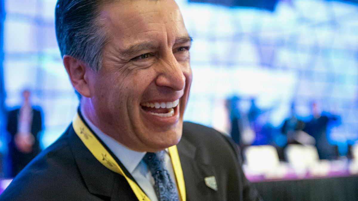 美國內華達州長桑多瓦(Brian Sandoval) 美國內華達州長桑多瓦(Brian Sandoval)