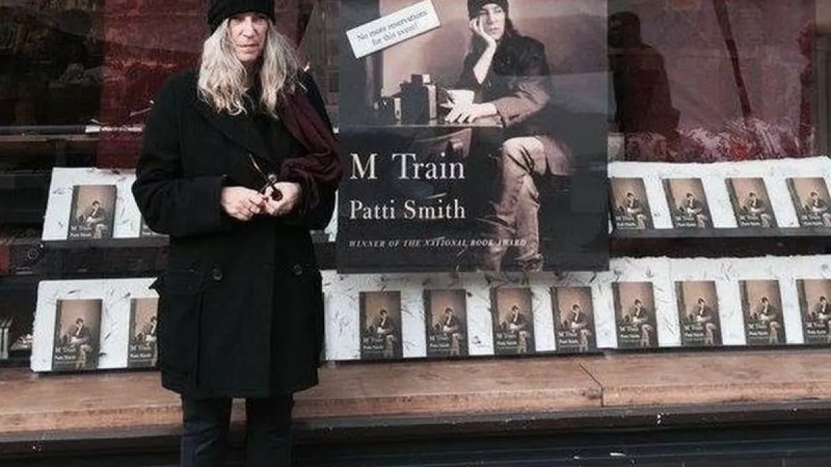 《M Train》榮獲紐約時報年度好書。(取自Patti Smith臉書)