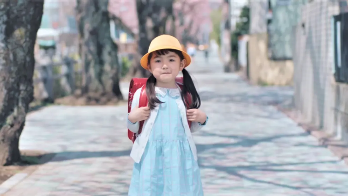 當孩子說他沒有朋友、或跟朋友吵架絕交,家長千萬不要插手!(圖/取自youtube) 當孩子說他沒有朋友、或跟朋友吵架絕交,家長千萬不要插手!(圖/取自youtube)