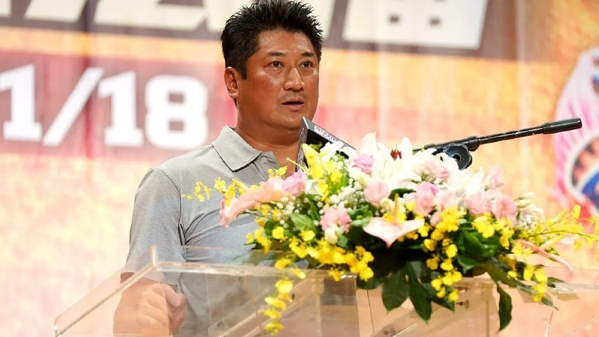 中華棒協理事長辜仲諒,今天出席黑豹旗記者會,勉勵年輕的棒球選手懂得感恩、回饋。(圖由中華棒協提供)