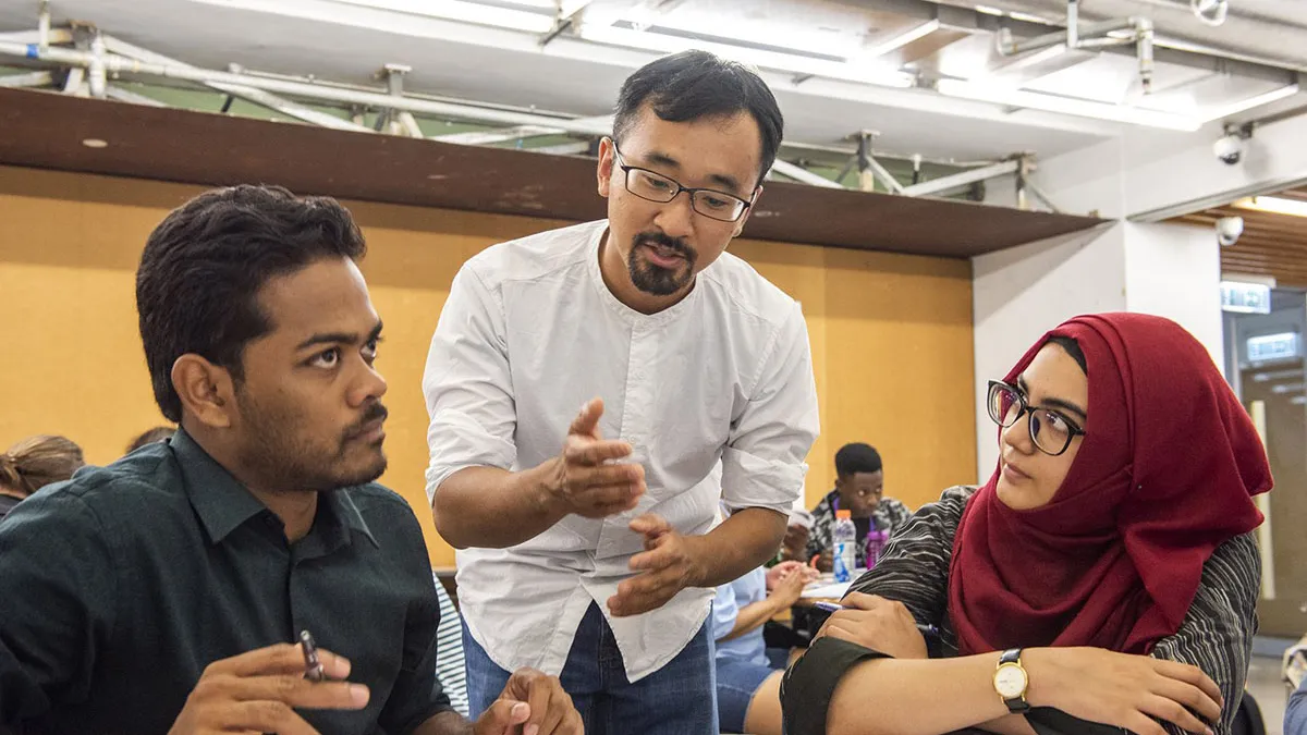 香港各大學皆採全英語教育、研究主題擴及全球,台灣各大學仍無法比擬。(翻攝自CUHK Twitter)