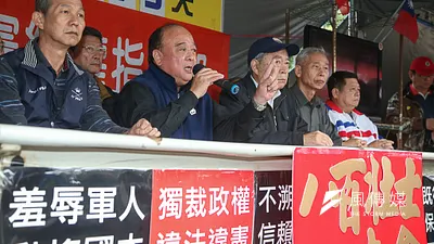 反年改團體八百壯士在立法院外搭建的帳篷即將被拆除。(資料照,陳明仁攝)