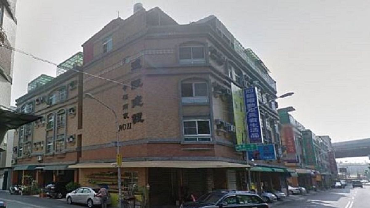 位於鳳山的透天厝曾發生弒父命案,法拍時,買主知道命案原因是子為護母,才決定出手投標(Google Map) 位於鳳山的透天厝曾發生弒父命案,法拍時,買主知道命案原因是子為護母,才決定出手投標(Google Map)