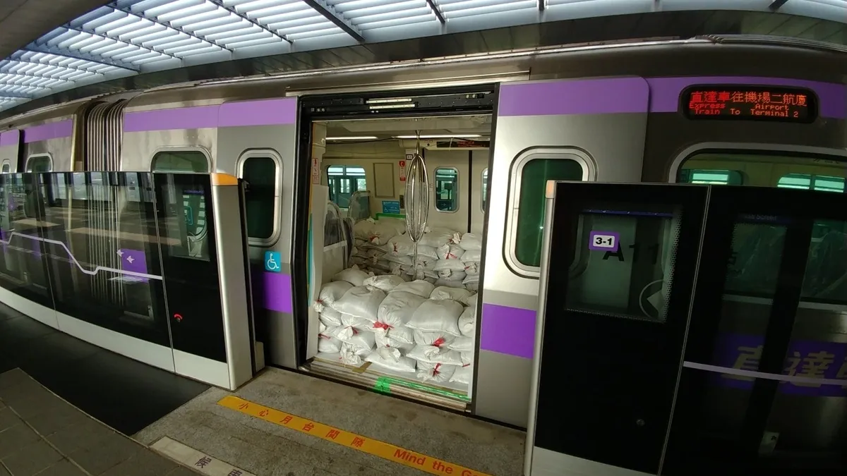 模擬列車最擁擠狀態 機捷進行最大載重壓力實測