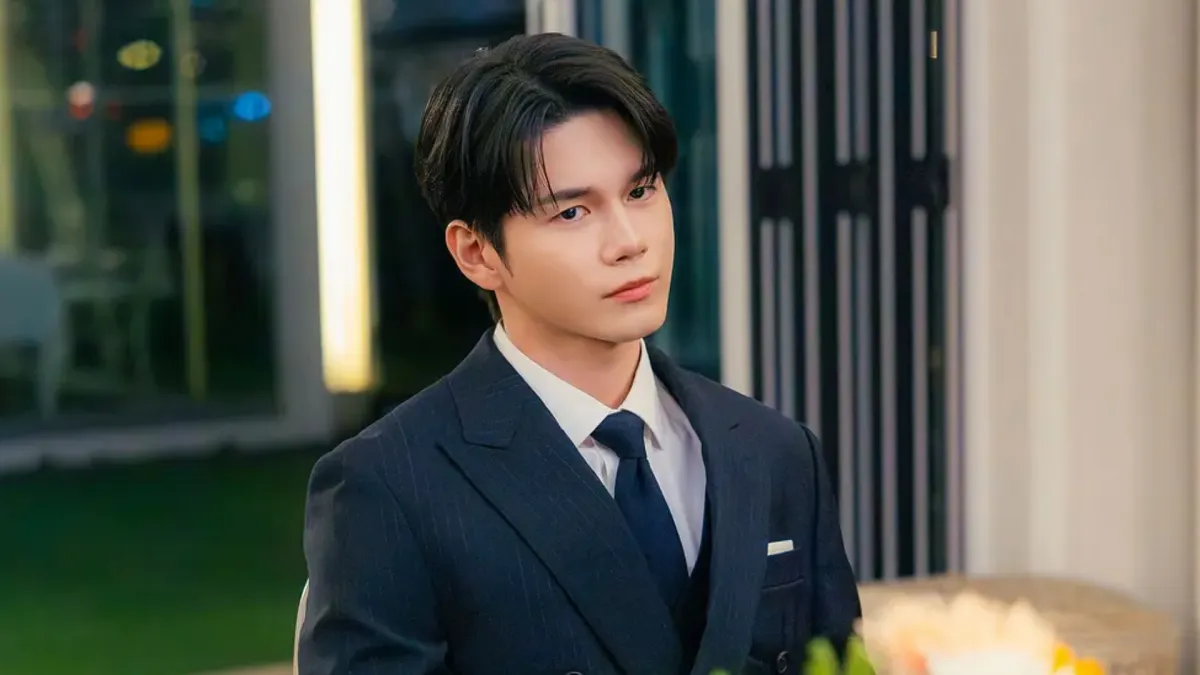 李棟旭、金慧峻主演的《殺人者的購物中心2》靠著高強度動作戲與續集熱度衝上冠軍,朴恩斌、梁世宗《毛骨悚然的戀愛》緊追在後,丁海寅《我的荒糖戀愛》也殺進前三,《殺手媽咪》、《財閥X刑警2》等熱門韓劇同樣榜上有名(圖/取自imdb)
