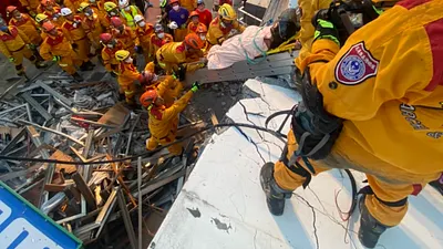 台東池上強震,消防署災情監控及搜索救援組會中報告,目前累計1人死亡、9人輕傷,全台有19件電梯受困案。(消防署提供)