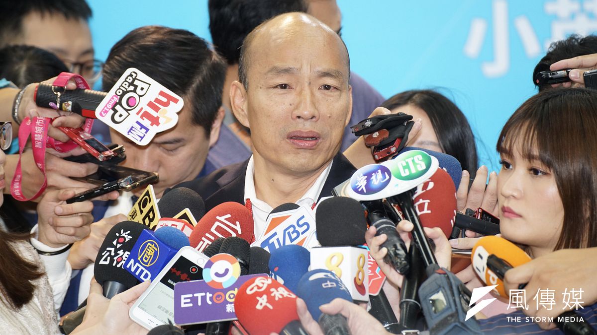 國民黨總統參選人韓國瑜(見圖)民調持續落後總統蔡英文。新黨主席郁慕明質疑,民調只為滿足特定政黨,並未真正反映民意。(資料照,盧逸峰攝) 國民黨總統參選人韓國瑜(見圖)民調持續落後總統蔡英文。新黨主席郁慕明質疑,民調只為滿足特定政黨,並未真正反映民意。(資料照,盧逸峰攝)