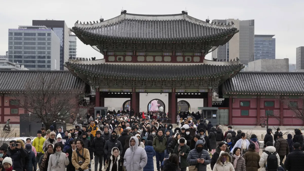 根據南韓統計廳數據,南韓去年出生率時隔9年首次止跌回升,去年出生人口達23.83萬人,比前年增加3.6%,總和生育率也小幅回升至0.75。然而,這一數字仍遠低於維持人口穩定所需的2.1,人口減少的趨勢仍未能逆轉。(示意圖/美聯社)