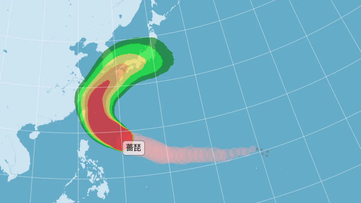 強烈颱風薔琵持續接近台灣,氣象署預估海上颱風警報最快21日晚間至22日凌晨發布,周五至周六清晨風雨最明顯;北轉時間與角度仍有變數。(圖/中央氣象署提供)