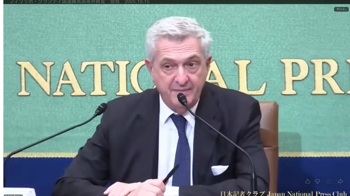 退任を控えたグランディ国連難民高等弁務官が会見で、難民急増と支援縮小への深い危機感を示した。(写真:日本記者クラブ) 退任を控えたグランディ国連難民高等弁務官が会見で、難民急増と支援縮小への深い危機感を示した。(写真:日本記者クラブ)