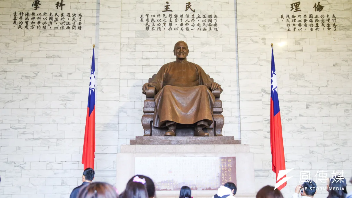 作者認為許多網民和綠委給蔣介石冠上殺人魔王的稱號是一個何其嚴重的指控,始作俑者斷章取義隨便給別人冠上這種稱號,固然是偏狹的意識形態作祟,是有德者所不當為。(資料照,陳明仁攝)