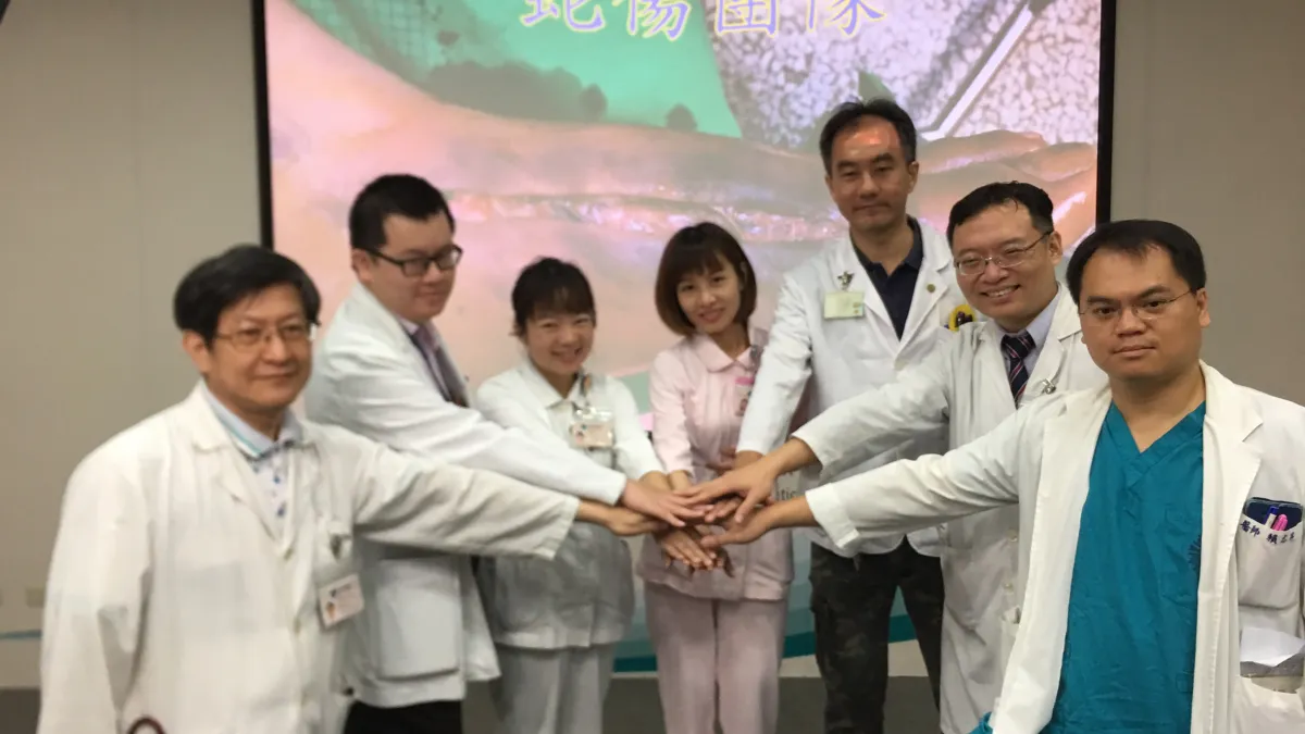 台中榮總醫院成立跨單位的蛇傷治療團隊。(圖/台中榮總醫院提供)