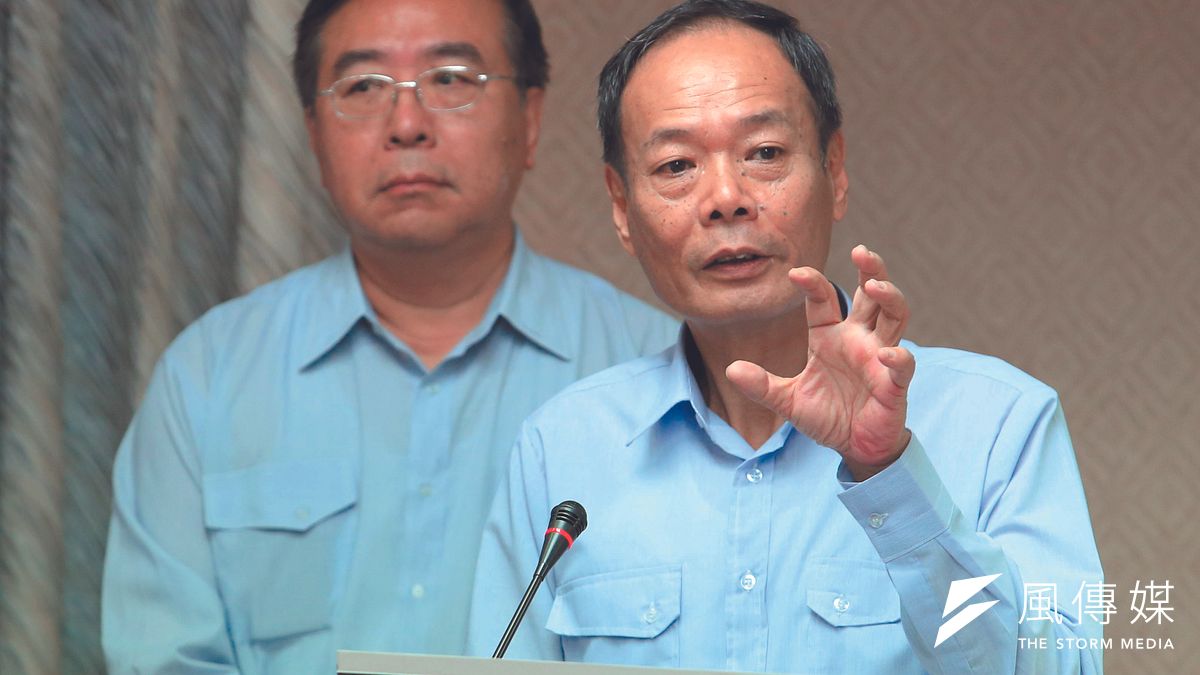 國民黨失聯黨員李仲威(前)深獲蔡政府信任。(新新聞資料照) 國民黨失聯黨員李仲威(前)深獲蔡政府信任。(新新聞資料照)