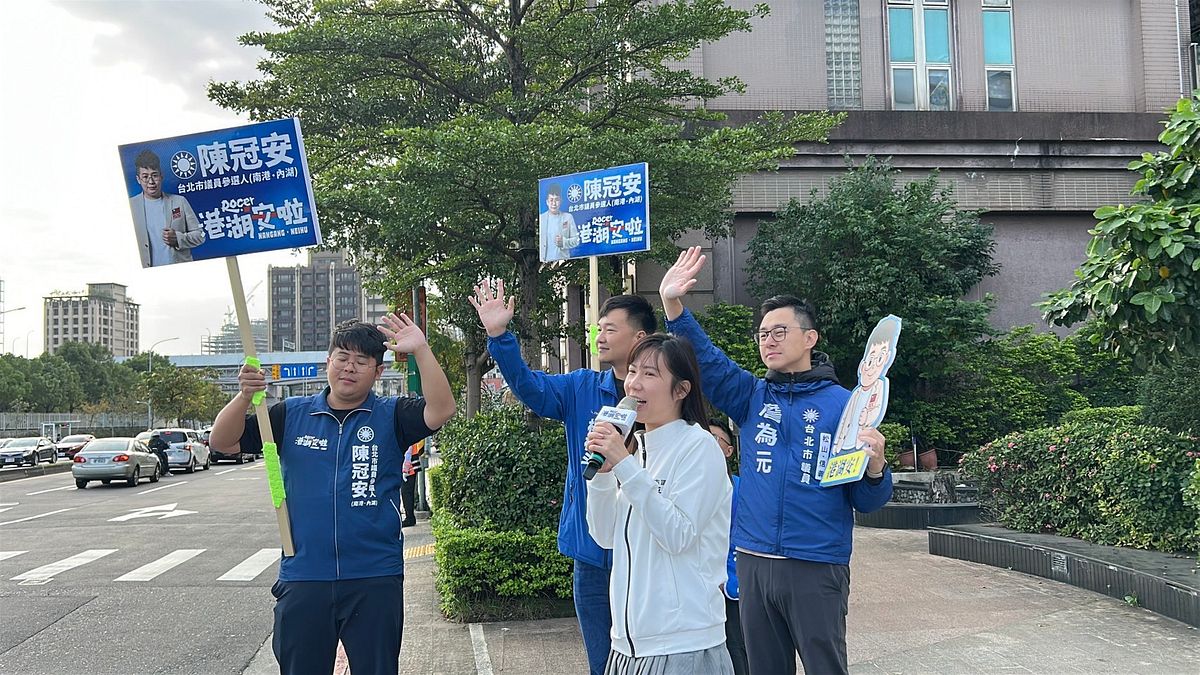 年輕人拚出線!陳冠安勤跑港湖 年輕世代議員好友組隊站街頭力挺