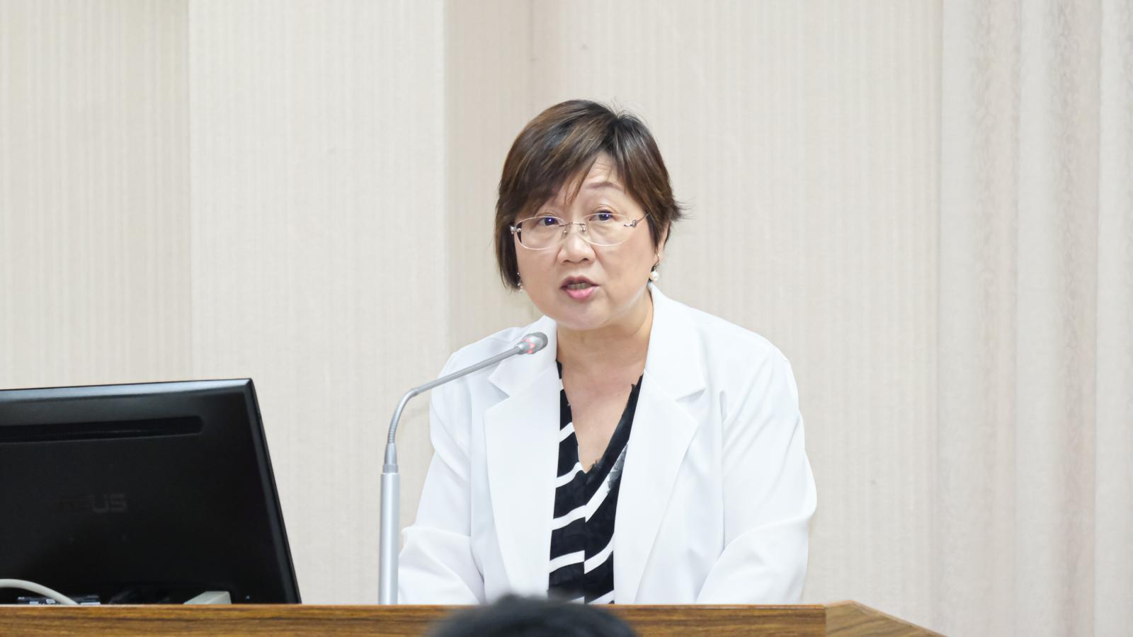 出國考察花百萬「報告僅5頁」挨轟 徐佳青搬前朝擋槍:章孝嚴只住五星級還帶太太