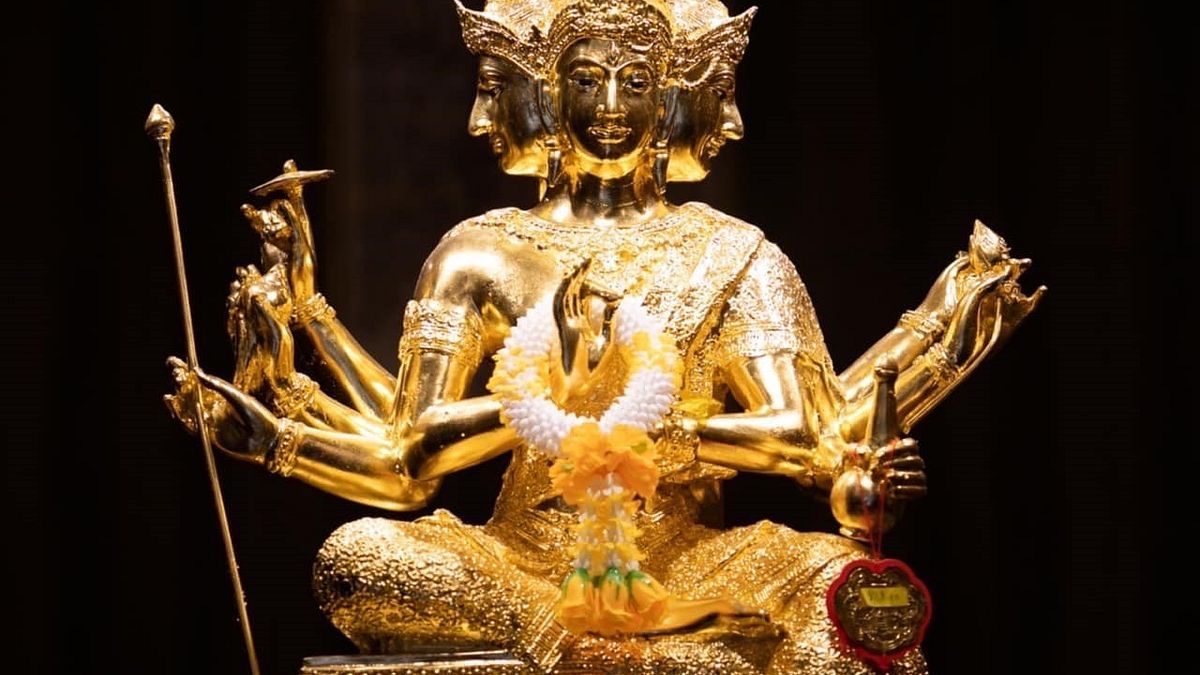 福運泰佛堂廟方透過泰國皇家塔羅牌感應四面佛抽出三張牌,此三張牌也代表台灣下半年國運。(圖/翻攝自臉書福運泰佛堂) 福運泰佛堂廟方透過泰國皇家塔羅牌感應四面佛抽出三張牌,此三張牌也代表台灣下半年國運。(圖/翻攝自臉書福運泰佛堂)