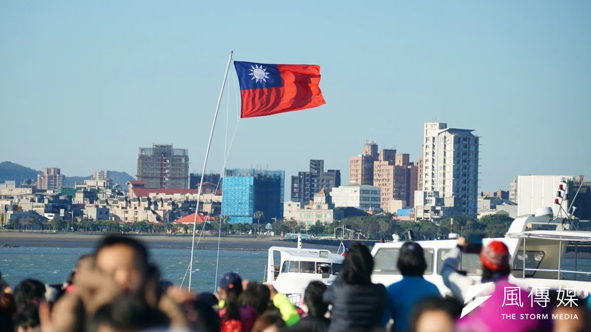 「中華民國」這國號到底有沒有版權問題?這版權到底是屬於國民黨?或是共產黨?或是人民所有?那麼,使用這國號需要先徵得版權所有者的同意嗎?(資料照 盧逸峰攝)
