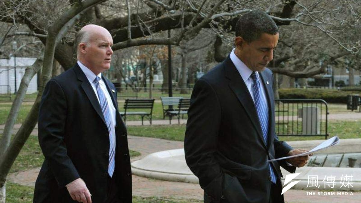 總統奧巴馬與原幹員柯蘭西。 總統奧巴馬與原幹員柯蘭西。