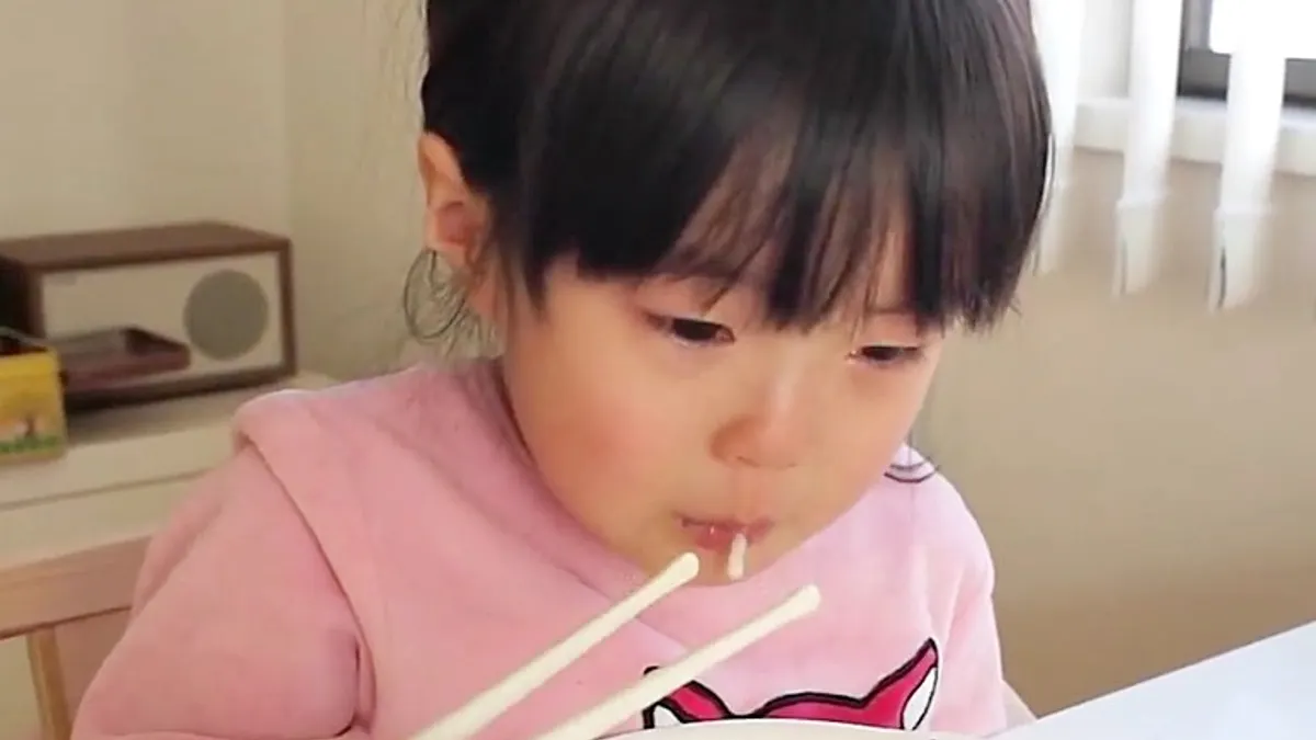 「機會教育」和「創傷恐懼」在孩子心裡只有那一線之隔。(圖/翻攝自youtube) 「機會教育」和「創傷恐懼」在孩子心裡只有那一線之隔。(圖/翻攝自youtube)