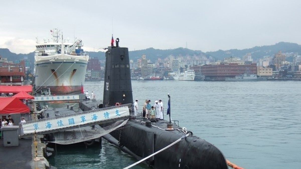 開放參觀時的「海豹」號(SS-792)潛艇。(取自海軍司令部網站) 開放參觀時的「海豹」號(SS-792)潛艇。(取自海軍司令部網站)