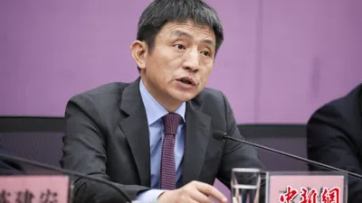 正當美中關稅戰開打之際,北京任命李成鋼為商務部國際貿易談判代表(正部長級)兼副部長,接替於2022年就任這一職務的王受文。(中新網)