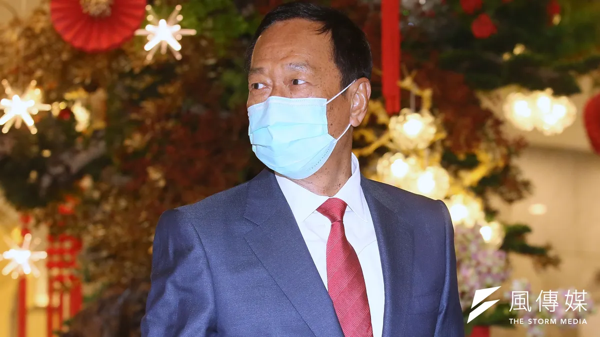 鴻海創辦人郭台銘(見圖)在臉書發文直言,民進黨政府自以為是的善意,把老百姓帶往連吃一顆蛋都困難重重的黑暗地獄當中。(資料照,柯承惠攝)