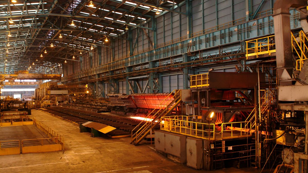 中鋼明年元月及第一季盤價,由於短期鋼市仍處調整階段,為穩定下游客戶購料成本,因此全面開出平盤。(圖/中鋼提供) 中鋼明年元月及第一季盤價,由於短期鋼市仍處調整階段,為穩定下游客戶購料成本,因此全面開出平盤。(圖/中鋼提供)