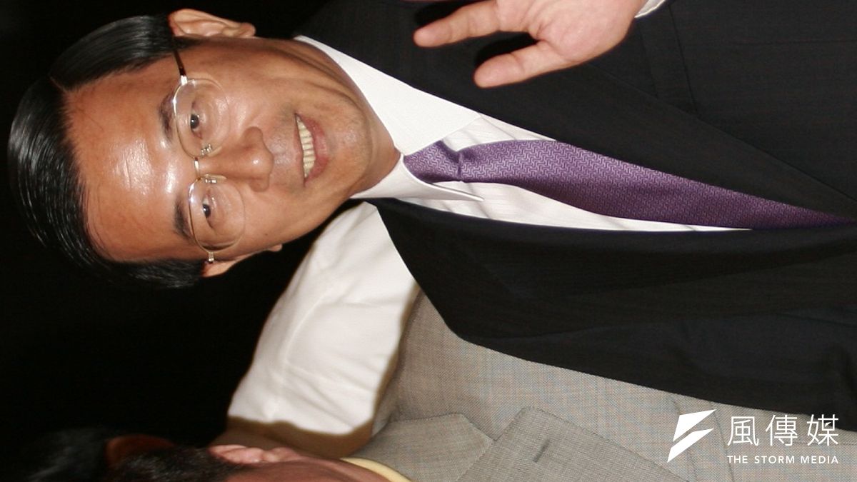 林崑海(左)在媒體言論具有的影響力,從時任總統的陳水扁(右)都要到三立接受專訪可以窺見一二。(新新聞資料照) 林崑海(左)在媒體言論具有的影響力,從時任總統的陳水扁(右)都要到三立接受專訪可以窺見一二。(新新聞資料照)