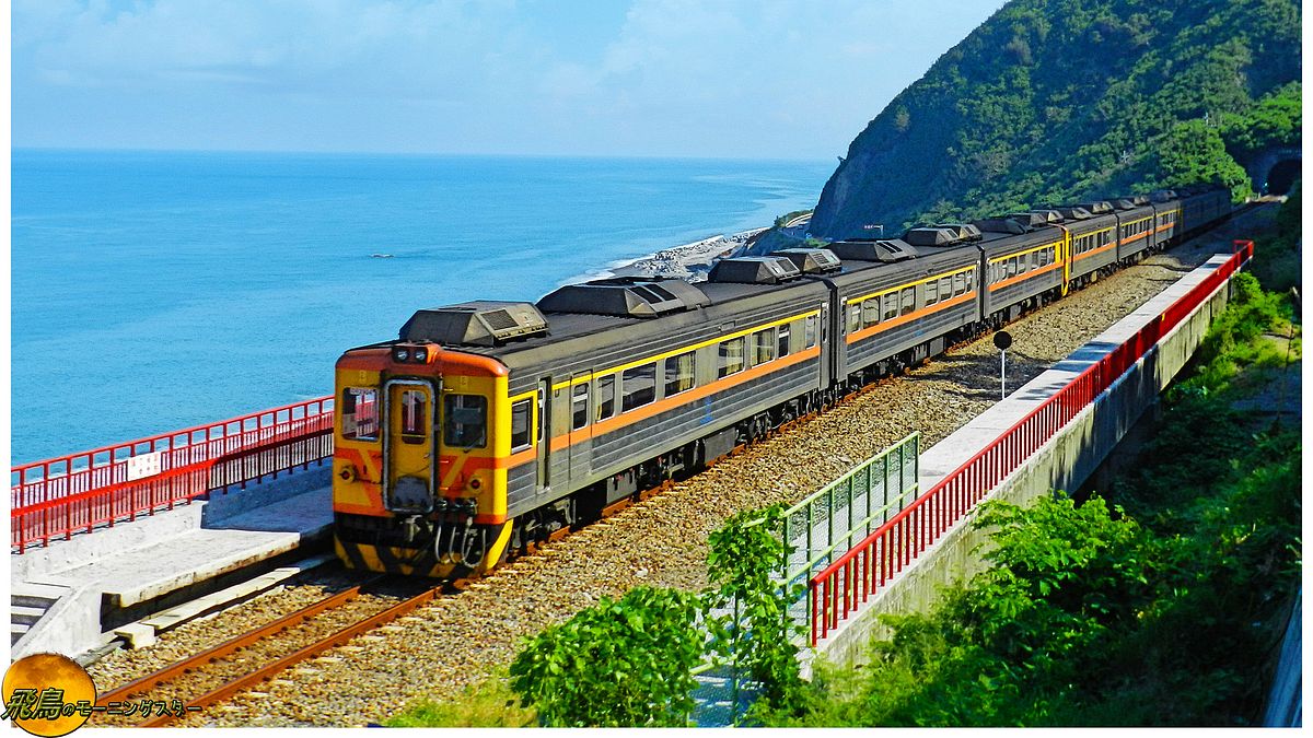 台東太麻里多良車站被稱為「全台灣最美麗的車站」,近年被網友大肆宣傳,遊客滿滿。(晨星 飛鳥@flickr) 台東太麻里多良車站被稱為「全台灣最美麗的車站」,近年被網友大肆宣傳,遊客滿滿。(晨星 飛鳥@flickr)