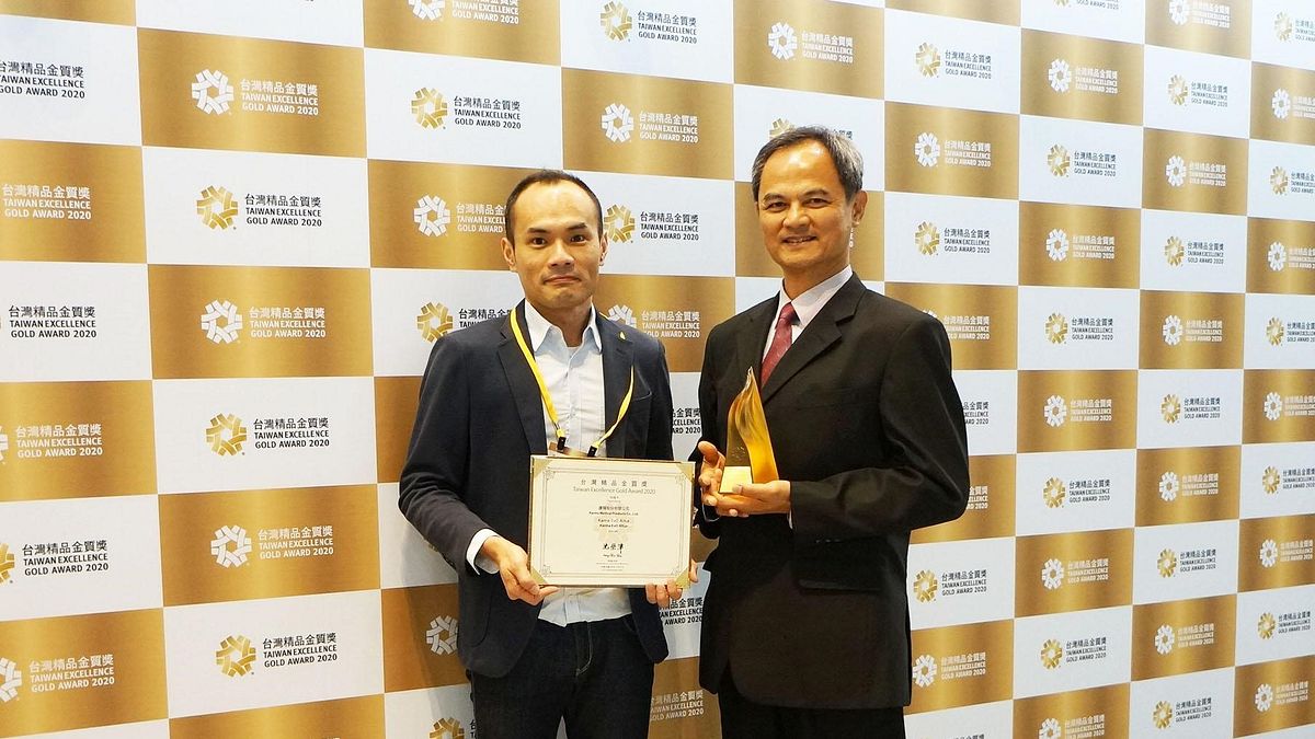 康揚高階站立式電動輪椅EVO Altus 獲頒台灣精品金質獎 康揚高階站立式電動輪椅EVO Altus 獲頒台灣精品金質獎