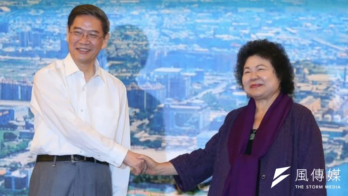 國台辦主任張志軍在抗議聲中訪台,卻已為兩岸關係再推進一城,民進黨執政的高雄市政府,將成為地方領導中央的據點嗎?(吳逸驊攝)