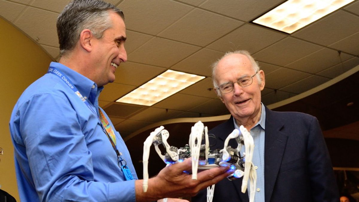 摩爾定律提出人。 摩爾定律提出人。