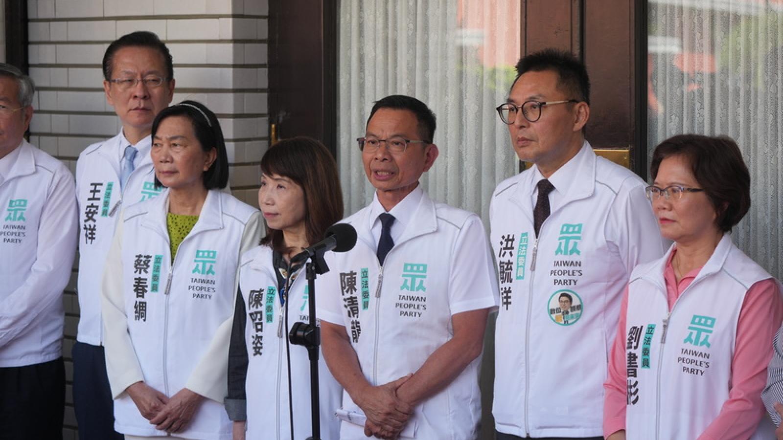 重陽大禮包來了,65歲長輩健保免費三讀過關!衛福部估恐多繳數千元 他提綠營政見打臉:少恐嚇人
