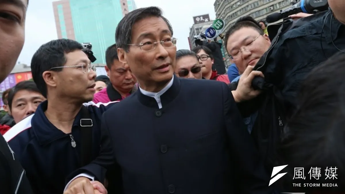 孫立群指出,政府已責成警政署全力以赴,絕不容許疑似黑道勢力介入,也不認同任何激化社會對立的言語與行動。(吳逸驊攝)